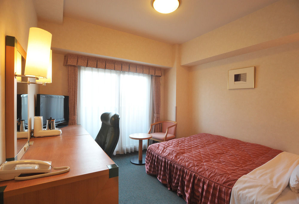 Kuretake Inn Asahikawa Buitenkant foto