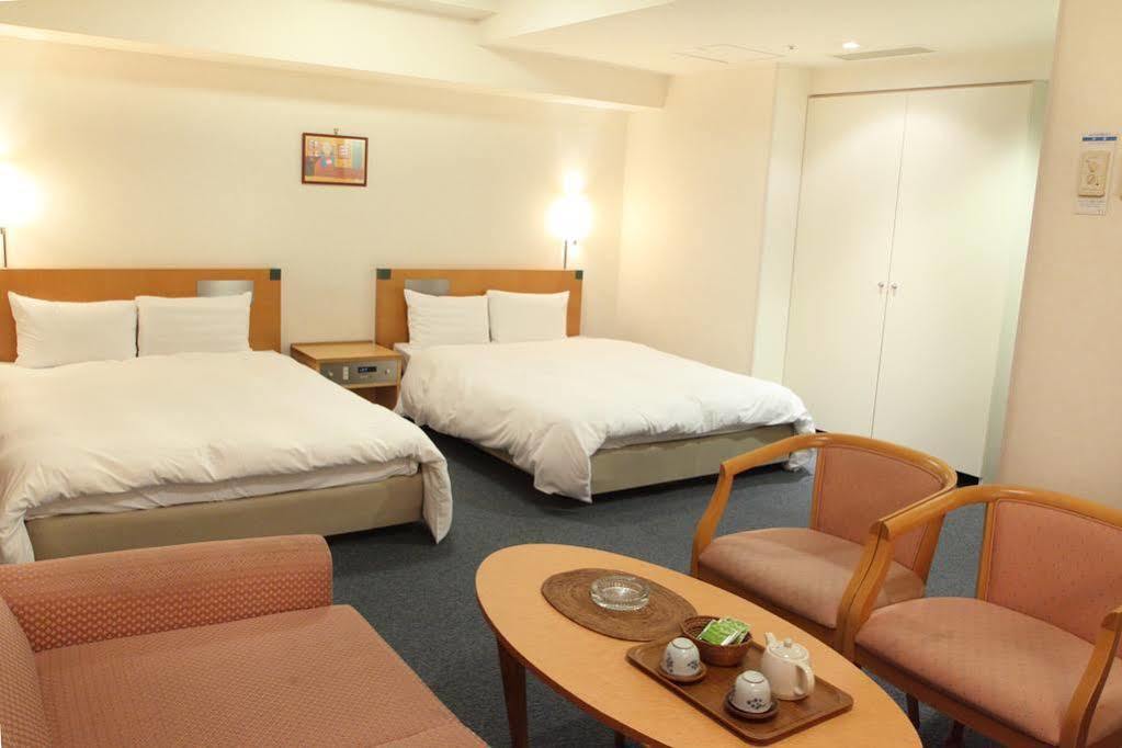Kuretake Inn Asahikawa Buitenkant foto